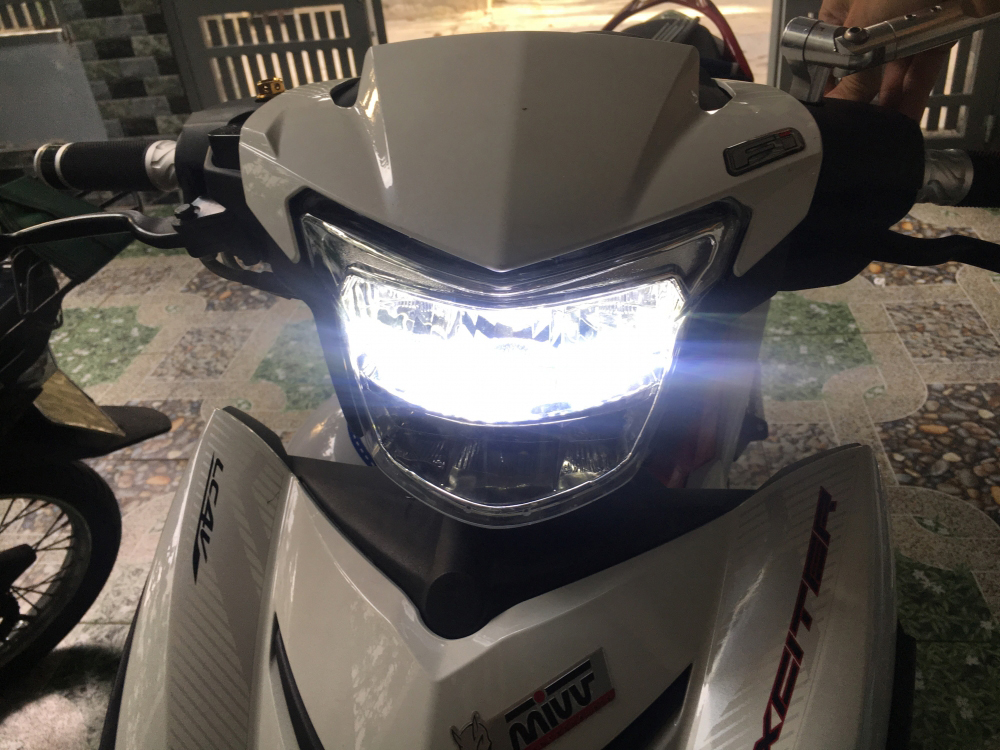 Đèn LED 2 tầng Exciter phần COS